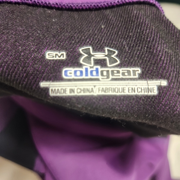 Purple & black Under Armor Fitted under shirt - Picture 5 of 9